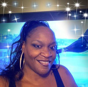 Meet your Posher, Robyn